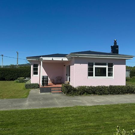 The Pink House Villa Havelock North Bagian luar foto
